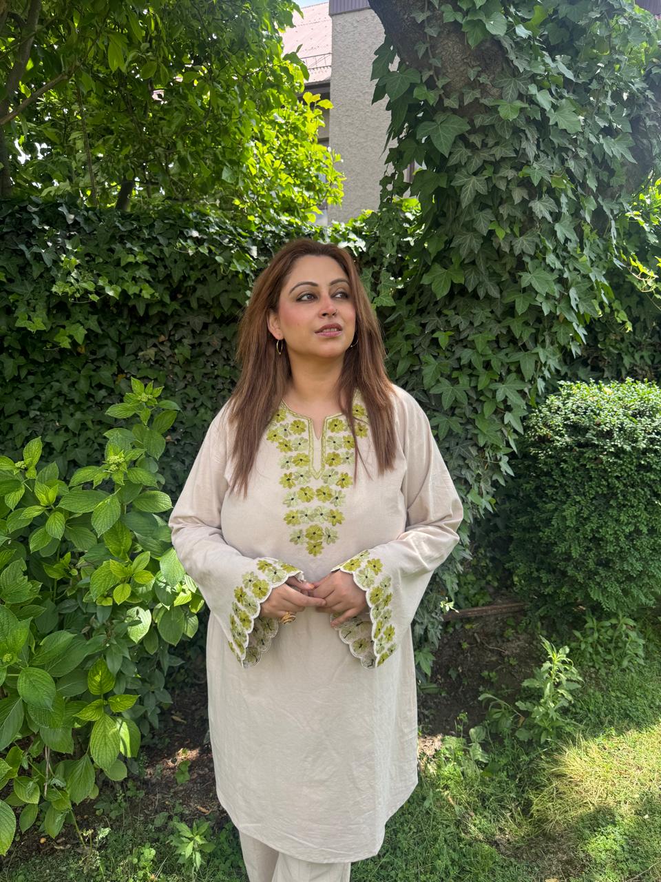 2-Piece Beige Aari Co-Ord Set with Green Floral Scalping Work